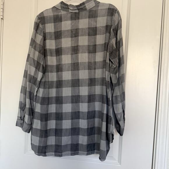 Soft Surroundings Gray Check Plaid Long Sleeve Button Up Shirt Womens Sz Medium - Picture 8 of 12
